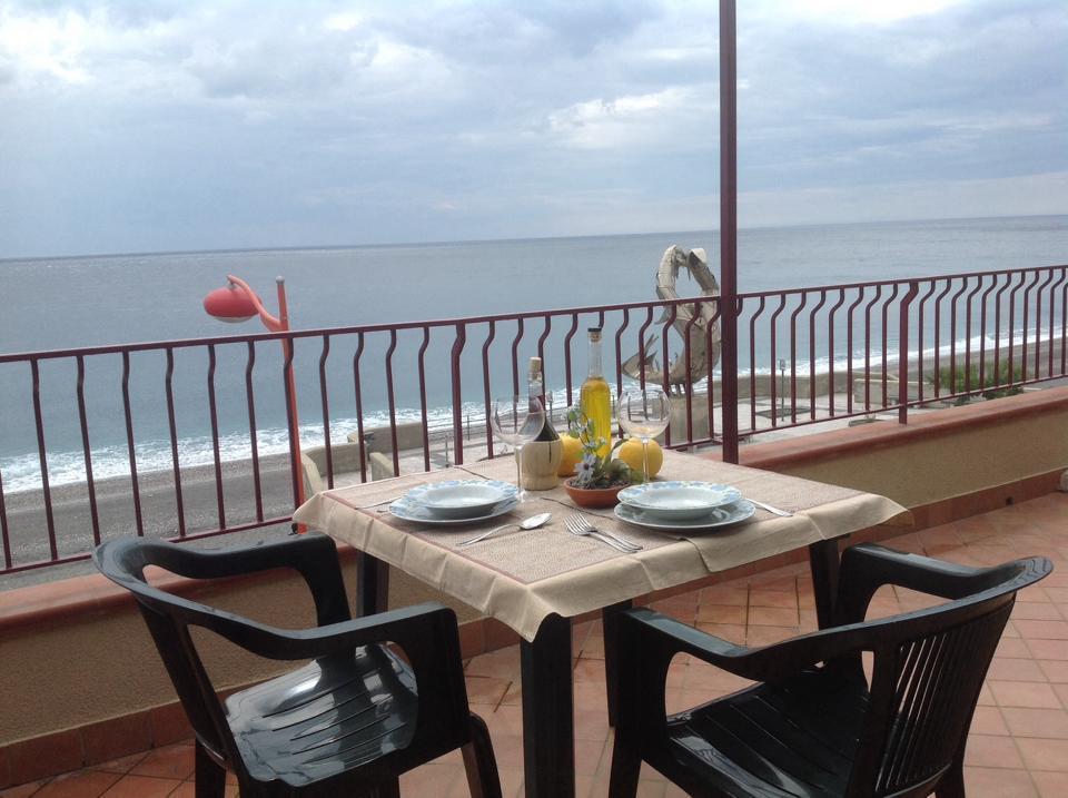 B&B La Sirena Santa Teresa Di Riva Ngoại thất bức ảnh