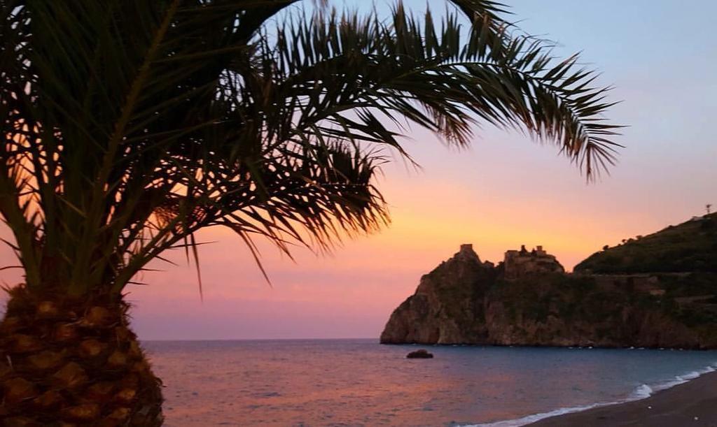 B&B La Sirena Santa Teresa Di Riva Ngoại thất bức ảnh